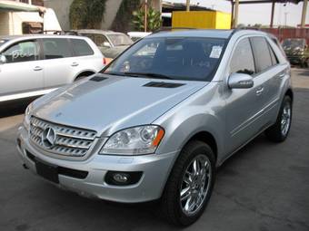 2006 Mercedes-Benz ML-Class Pictures