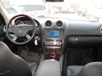 2006 Mercedes-Benz ML-Class Photos