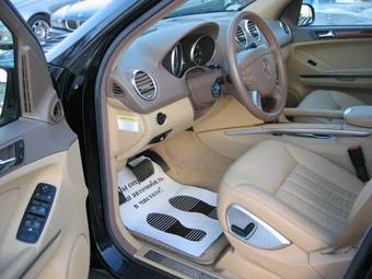 2006 Mercedes-Benz ML-Class Pictures