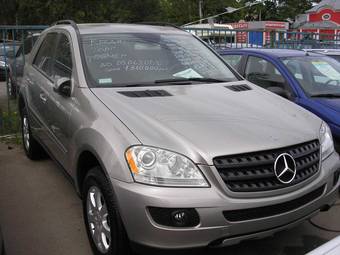 2006 Mercedes-Benz ML-Class Pictures