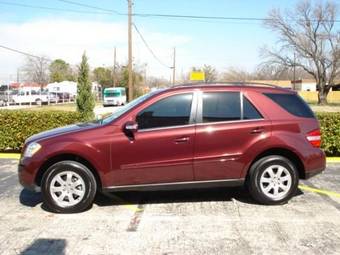 2006 Mercedes-Benz ML-Class Pictures