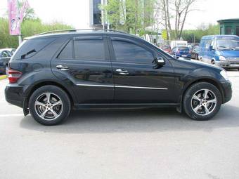 2006 Mercedes-Benz ML-Class Pictures