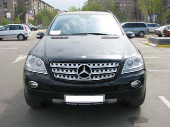 2006 Mercedes-Benz ML-Class Photos