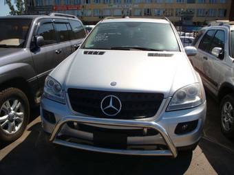 2006 Mercedes-Benz ML-Class Pictures