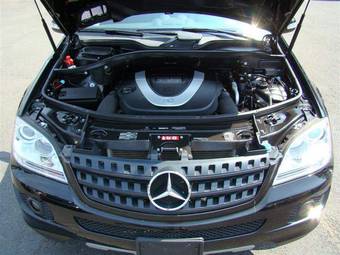 2006 Mercedes-Benz ML-Class Pictures