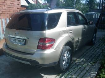 2006 Mercedes-Benz ML-Class Pictures