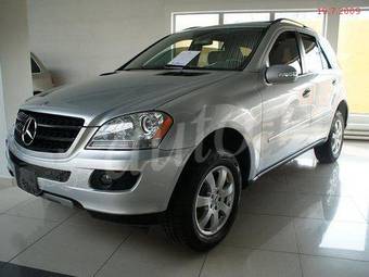 2006 Mercedes-Benz ML-Class Pictures