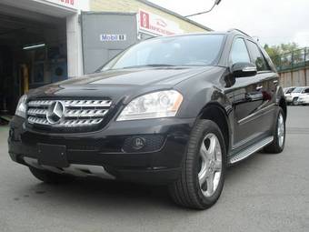 2008 Mercedes-Benz ML-Class Photos