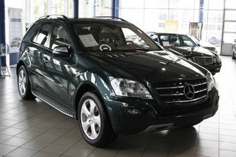 2008 Mercedes-Benz ML-Class Pictures