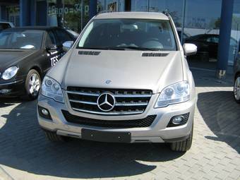 2008 Mercedes-Benz ML-Class Pictures