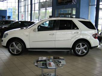 2008 Mercedes-Benz ML-Class Pictures