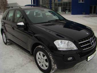 2008 Mercedes-Benz ML-Class Pictures