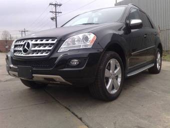 2009 Mercedes-Benz ML-Class Pictures