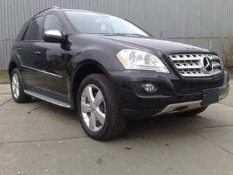 2009 Mercedes-Benz ML-Class Pictures