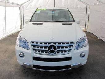 2009 Mercedes-Benz ML-Class Pictures