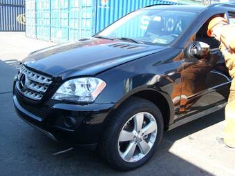 2009 Mercedes-Benz ML-Class Pictures