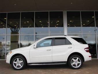 2010 Mercedes-Benz ML-Class Photos