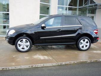 2010 Mercedes-Benz ML-Class Photos