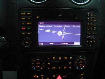 2010 Mercedes-Benz ML-Class Pictures