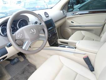 2010 Mercedes-Benz ML-Class Wallpapers