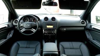 2011 Mercedes-Benz ML-Class Photos
