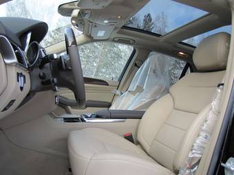 2012 Mercedes-Benz ML-Class Pictures