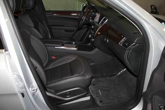 2012 Mercedes-Benz ML-Class Photos
