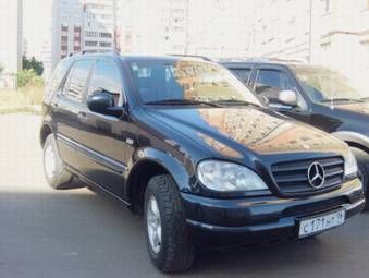 2000 Mercedes-Benz ML230