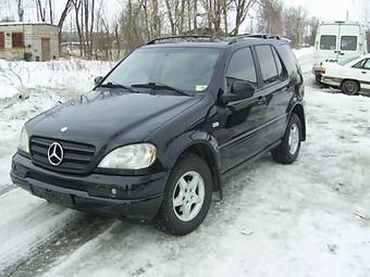 1999 Mercedes-Benz ML320