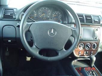 2001 ML320