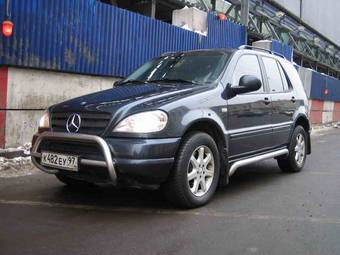 1999 Mercedes-Benz ML430