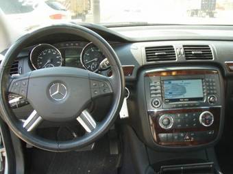 2006 Mercedes-Benz R-Class Pictures