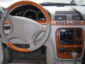 1999 Mercedes-Benz S-Class Photos
