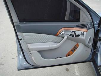 1999 Mercedes-Benz S-Class Photos