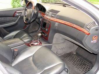 2000 Mercedes-Benz S-Class Pics