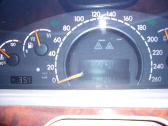 2000 Mercedes-Benz S-Class Pictures