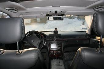 2000 Mercedes-Benz S-Class Photos
