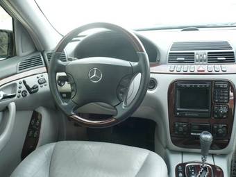 2000 Mercedes-Benz S-Class Photos
