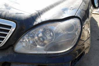 2000 Mercedes-Benz S-Class Pictures