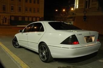 2000 Mercedes-Benz S-Class Pictures