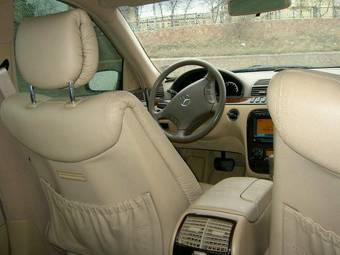 2000 Mercedes-Benz S-Class Pictures