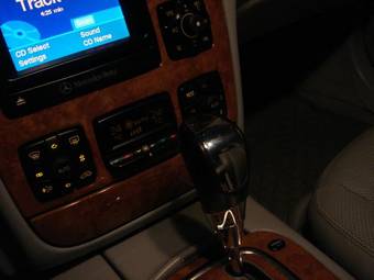 2000 Mercedes-Benz S-Class Pictures