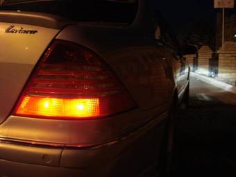 2000 Mercedes-Benz S-Class Pictures