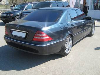 2000 Mercedes-Benz S-Class Pictures