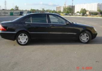 2000 Mercedes-Benz S-Class Pictures