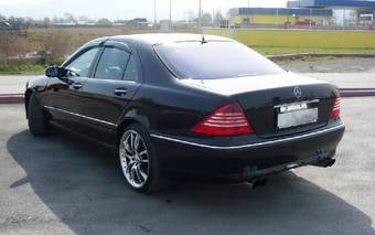 2000 Mercedes-Benz S-Class Pictures