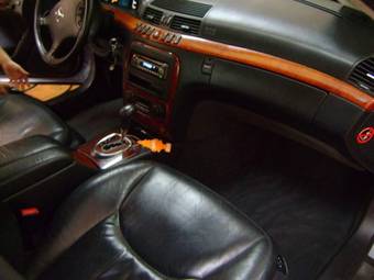 2000 Mercedes-Benz S-Class Pictures