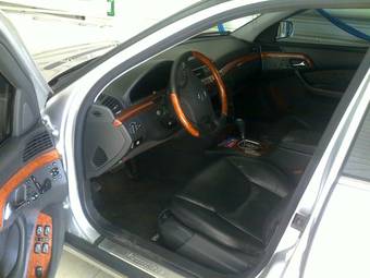 2000 Mercedes-Benz S-Class Pictures