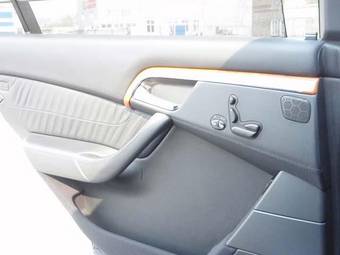 2003 Mercedes-Benz S-Class Pictures