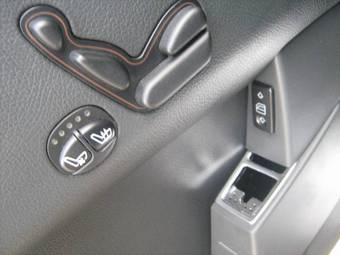 2004 Mercedes-Benz S-Class Pictures